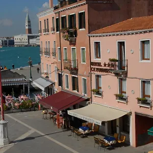 ca-formenta.hotelslidodijesolo.com/